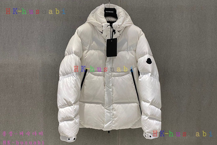 NEW 몽클레어 패딩 신상 M 3654456