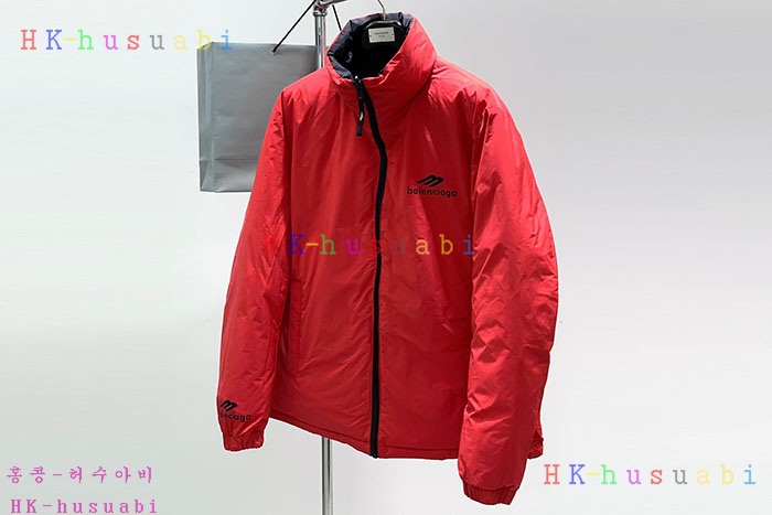 NEW 발렌시아가 패딩 신상 B 8570010