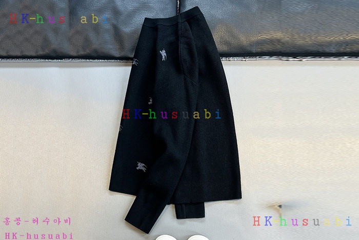 NEW 버버리 니트  신상 B 7044401