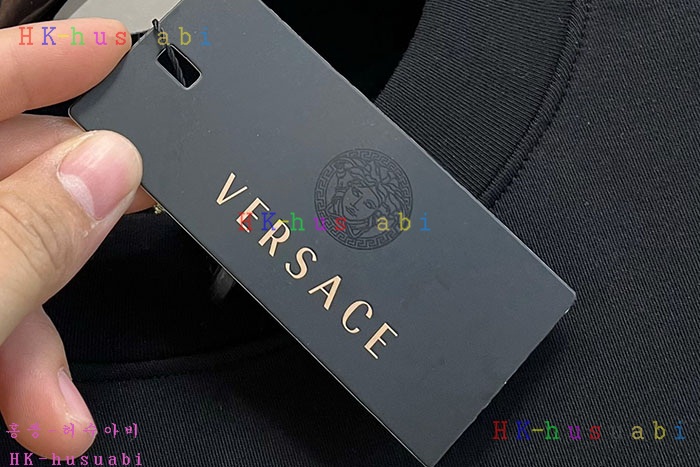 NEW 베르사체 긴팔티 신상 V 6933501