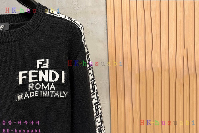 NEW 펜디 니트 신상 FD 4488588
