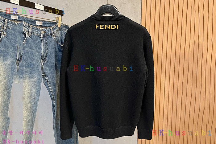 NEW 펜디 니트 신상 FD 4488589