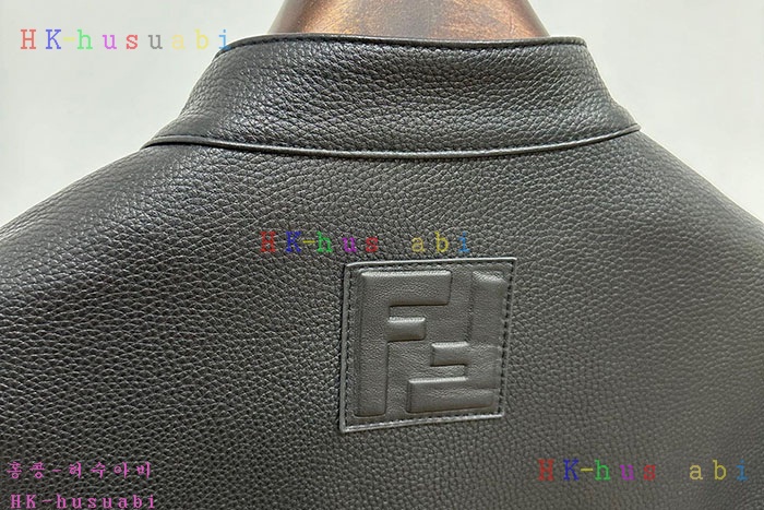 NEW 펜디 가죽자켓 신상 FD 4488575