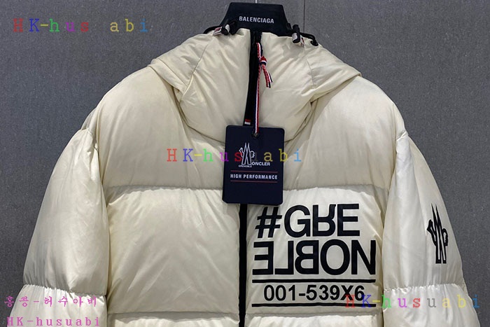 NEW 몽클레어 패딩 신상 M 748078