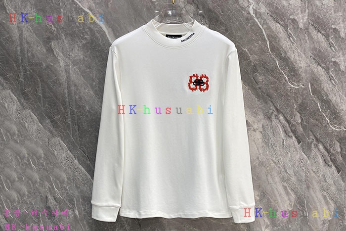 NEW 발렌시아가 긴팔티 신상 B 689909