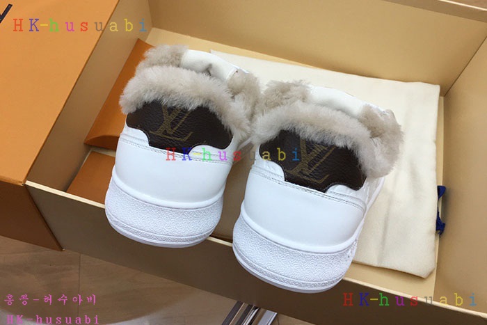 NEW 루이비통 스니커즈 신상 LV 4658012