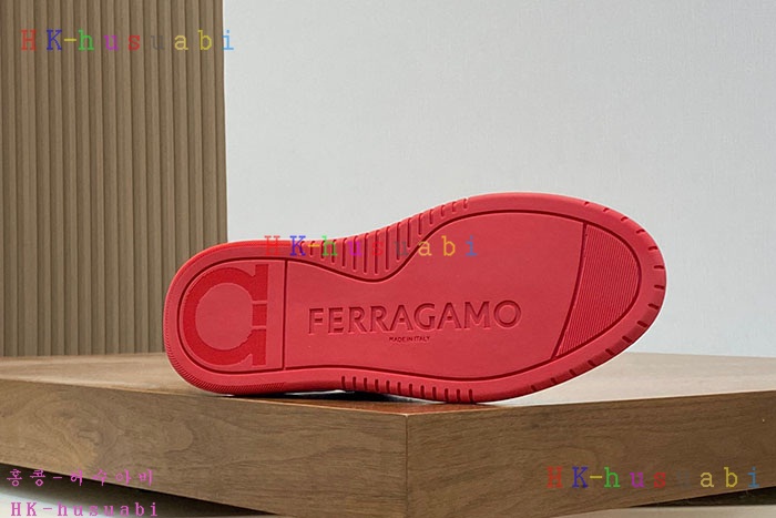 NEW 페라가모 스니커즈 신상 F 7470041