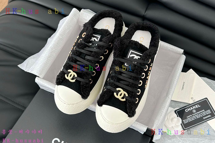 NEW 샤넬 스니커즈 신상 C 228126