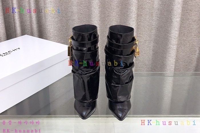 NEW 지방시 부츠 신상 GV 690096