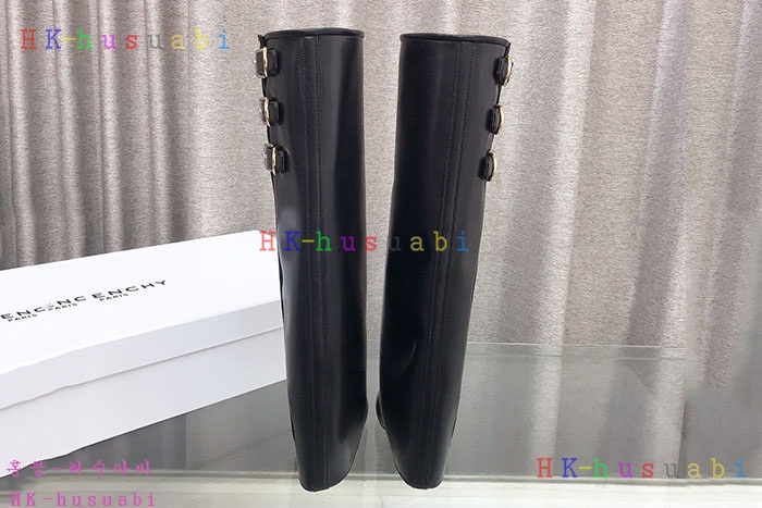 NEW 지방시 부츠 신상 GV 690100