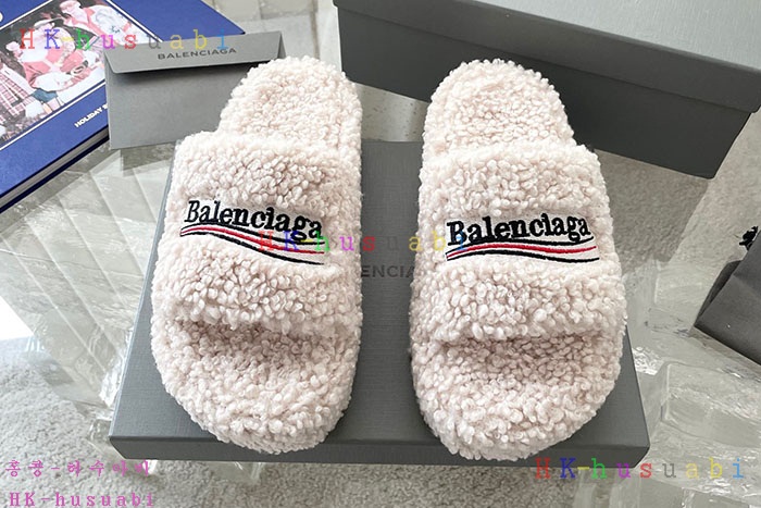NEW 발렌시아가 신발 신상 B 956611