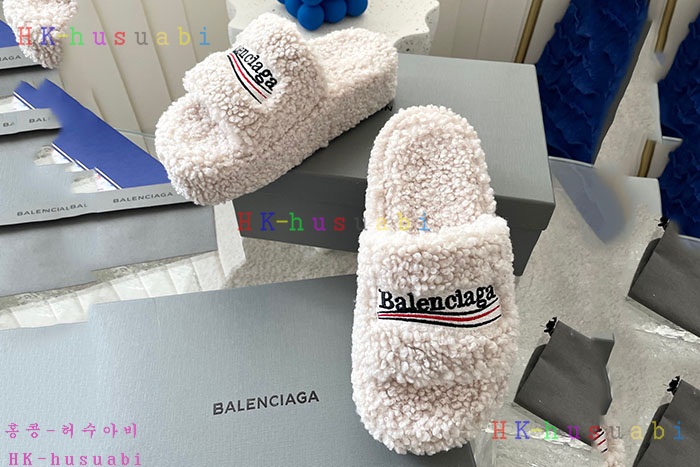 NEW 발렌시아가 신발 신상 B 956611