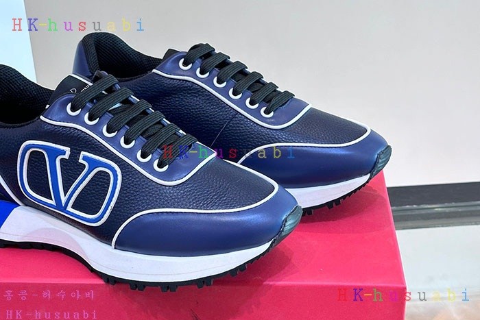 NEW 발렌티노 스니커즈 신상 V 558001