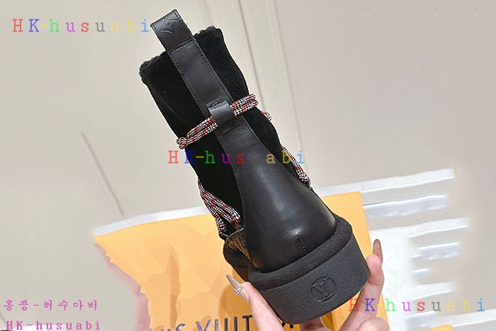 NEW 루이비통 부츠 신상 LV 558074