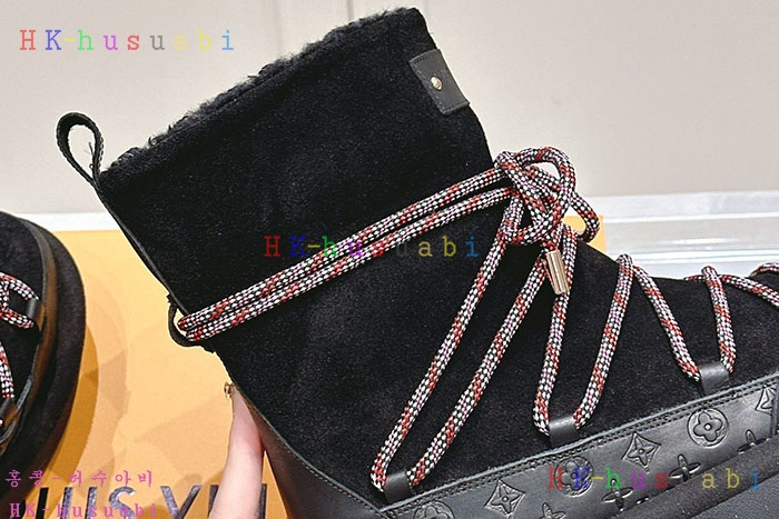 NEW 루이비통 부츠 신상 LV 558074