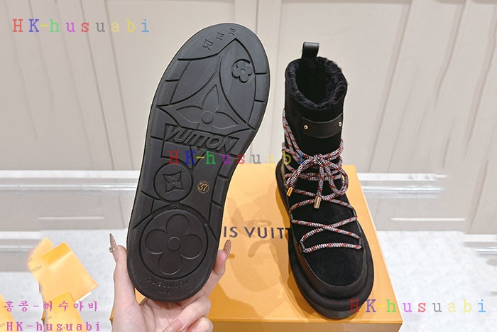 NEW 루이비통 부츠 신상 LV 558074