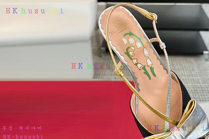 NEW 발렌티노 샌들 신상 V 664012