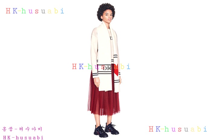 NEW 디올 스카프 신상 DR 560017