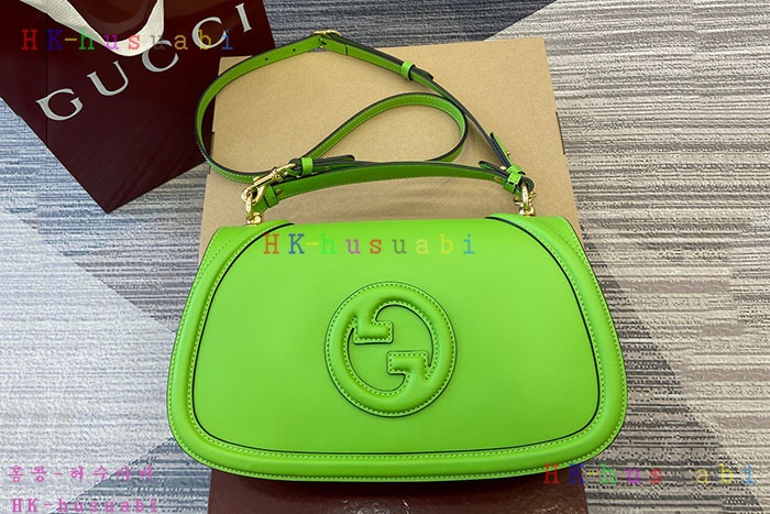 ★미러급★구찌 GUCCI 블론디 미디엄 탑 핸들 백 815716