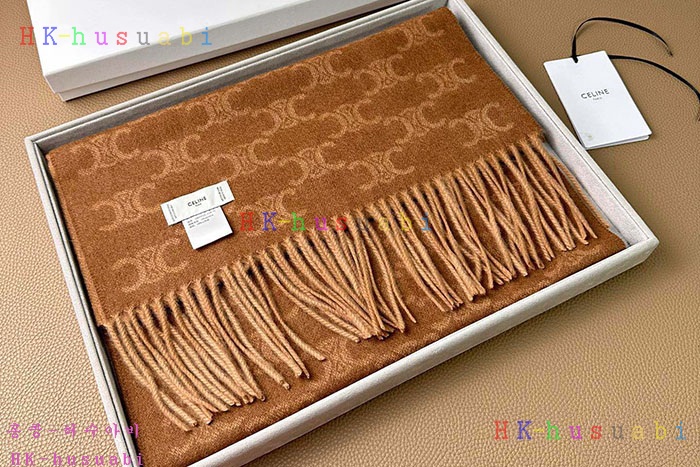 NEW 셀린느 스카프 신상 C 885806