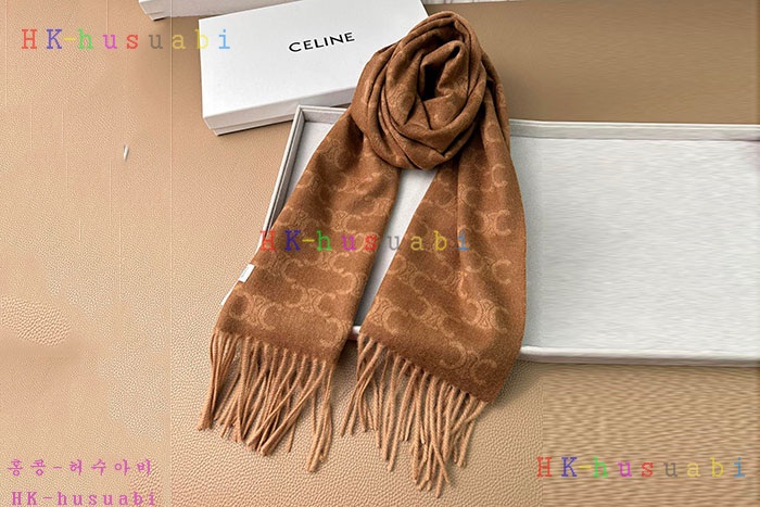 NEW 셀린느 스카프 신상 C 885806