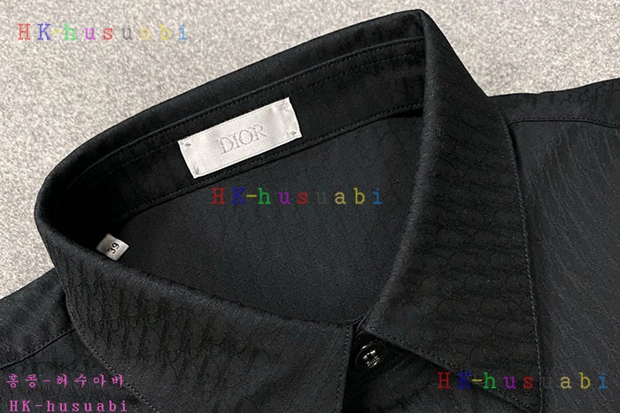 NEW 디올 긴팔티 신상 DR 695554