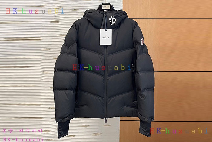 NEW 몽클레어 패딩 신상 M 3804017