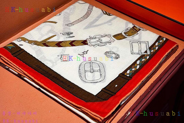 NEW 에르메스 스카프 신상 H 2855840