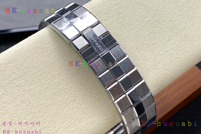 NEW 쇼파드 시계 신상 C 1140018