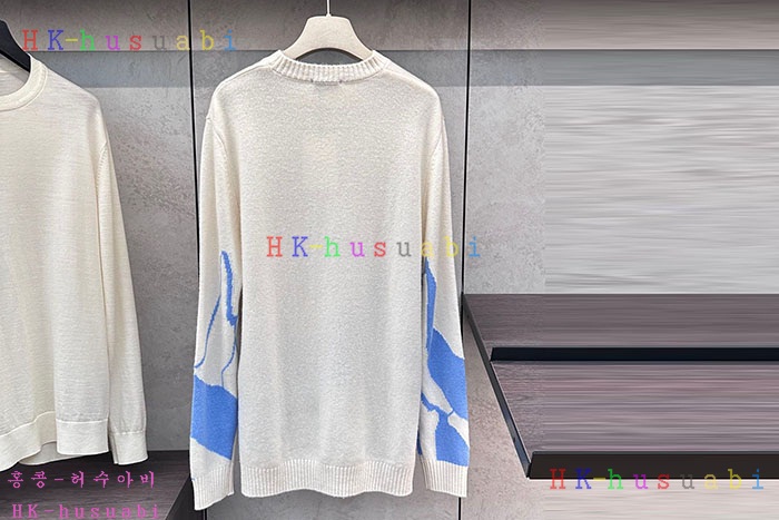 NEW 몽클레어 니트 신상 M 6570014