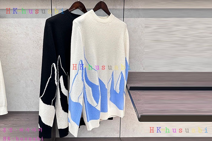 NEW 몽클레어 니트 신상 M 6570014