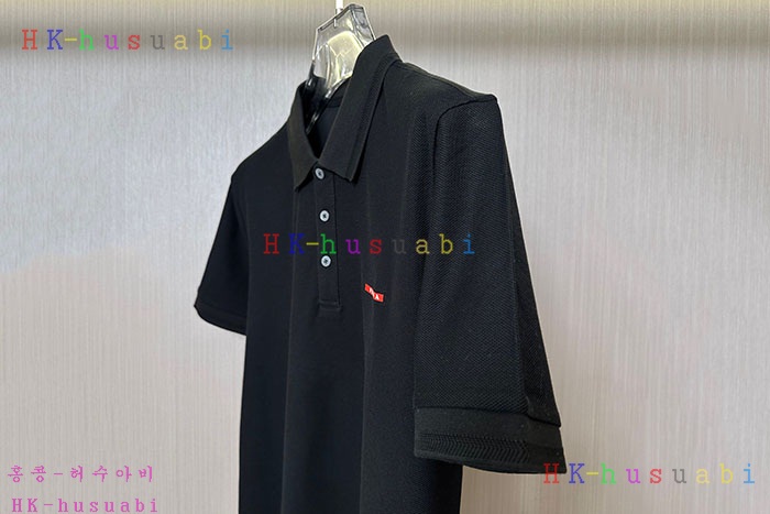 NEW 프라다 반팔티 신상 P 1478886