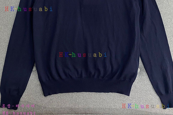 NEW 미우미우 카라니트 신상 M 9580113