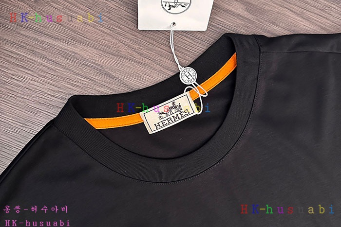 NEW 에르메스 반팔티 신상 H 3088042