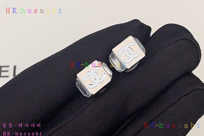 NEW 샤넬 귀걸이 신상 C 6922513