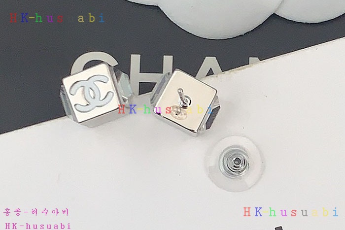 NEW 샤넬 귀걸이 신상 C 6922513