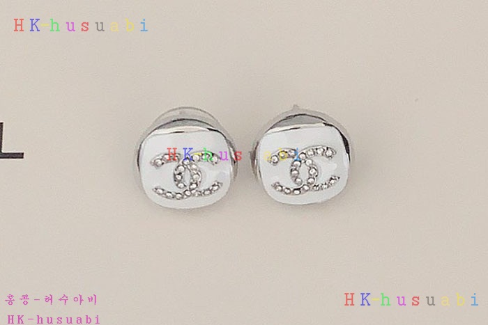 NEW 샤넬 귀걸이 신상 C 6922523