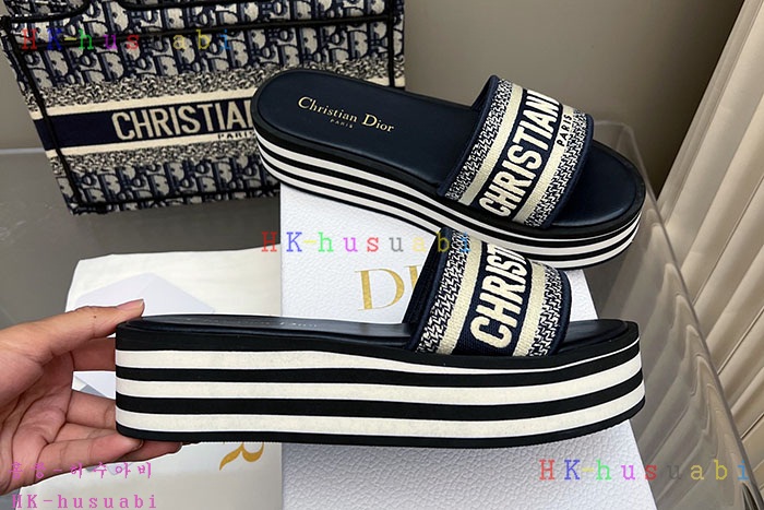 NEW 디올 샌들 신상 DR 1110406