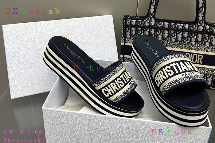 NEW 디올 샌들 신상 DR 1110406