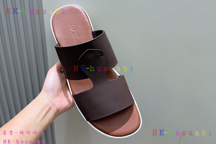 NEW 로로피아나 샌들 신상 LP  9580042