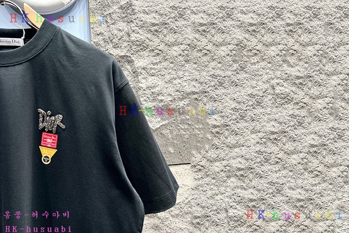 NEW디올 반팔티 신상 DR 558441