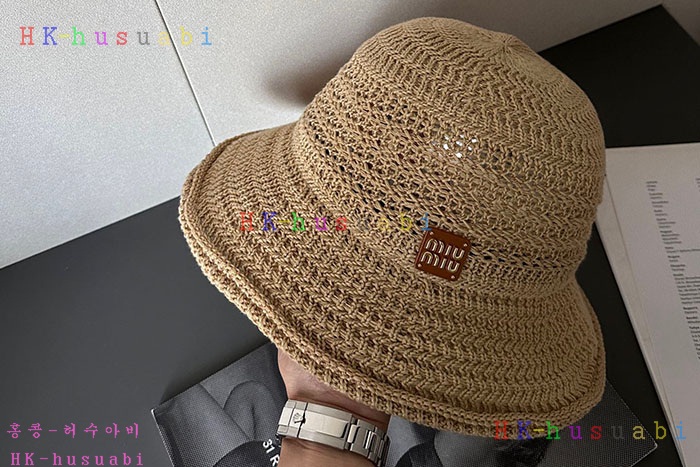 NEW 미우미우 모자 신상 M 9566806