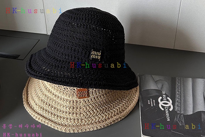 NEW 미우미우 모자 신상 M 9566806
