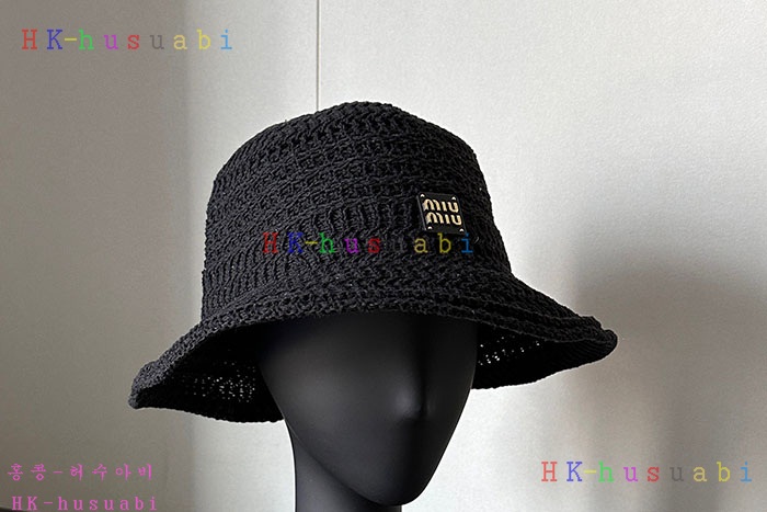 NEW 미우미우 모자 신상 M 9566806