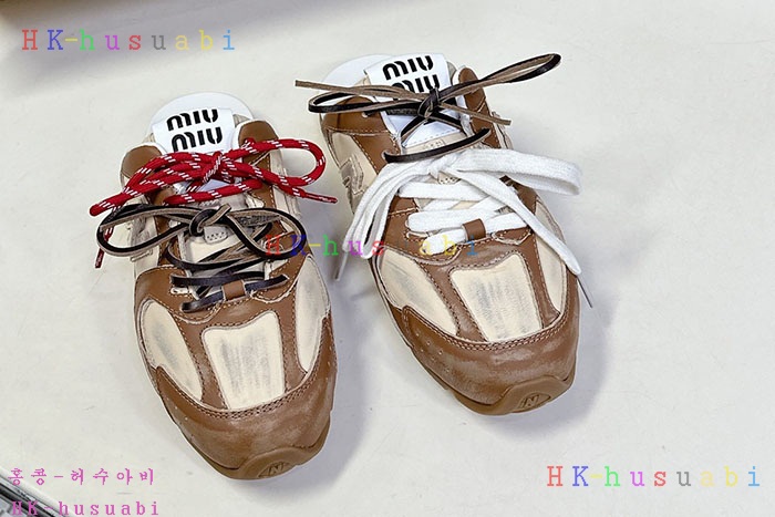 NEW 미우미우 신발 신상 MU 885901