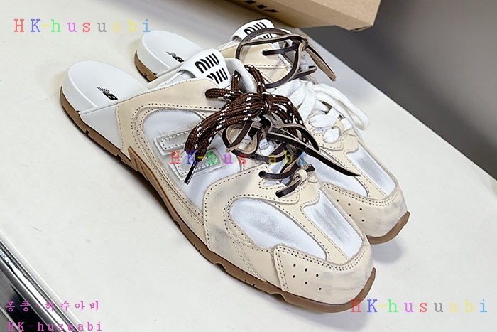 NEW 미우미우 신발 신상 MU 885902