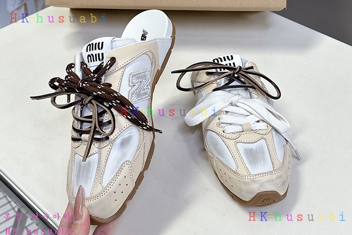 NEW 미우미우 신발 신상 MU 885902