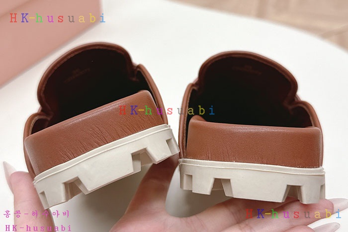 NEW 미우미우 신발 신상 MU 885904