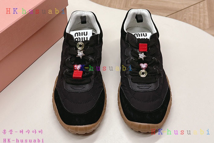 NEW 미우미우 신발 신상 MU 885910