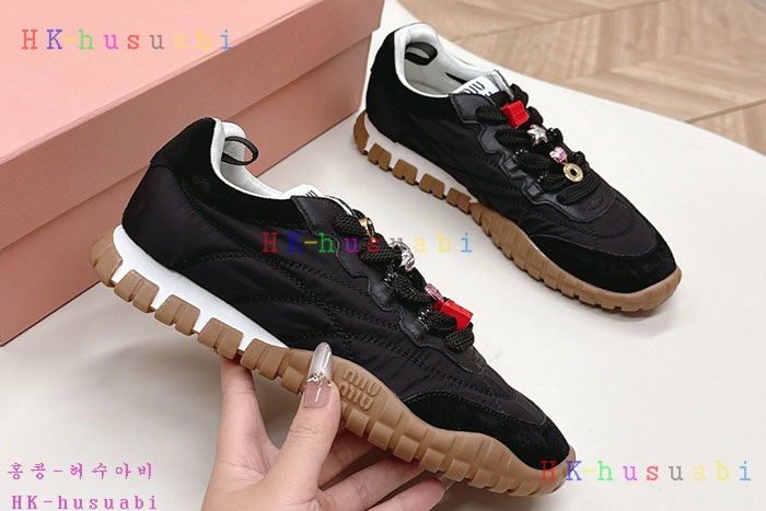NEW 미우미우 신발 신상 MU 885910